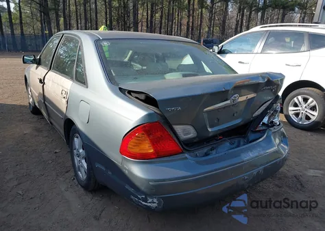 2000 Toyota Avalon Xls z USA, uszkodzony, nr VIN 4T1BF28B3YU112185